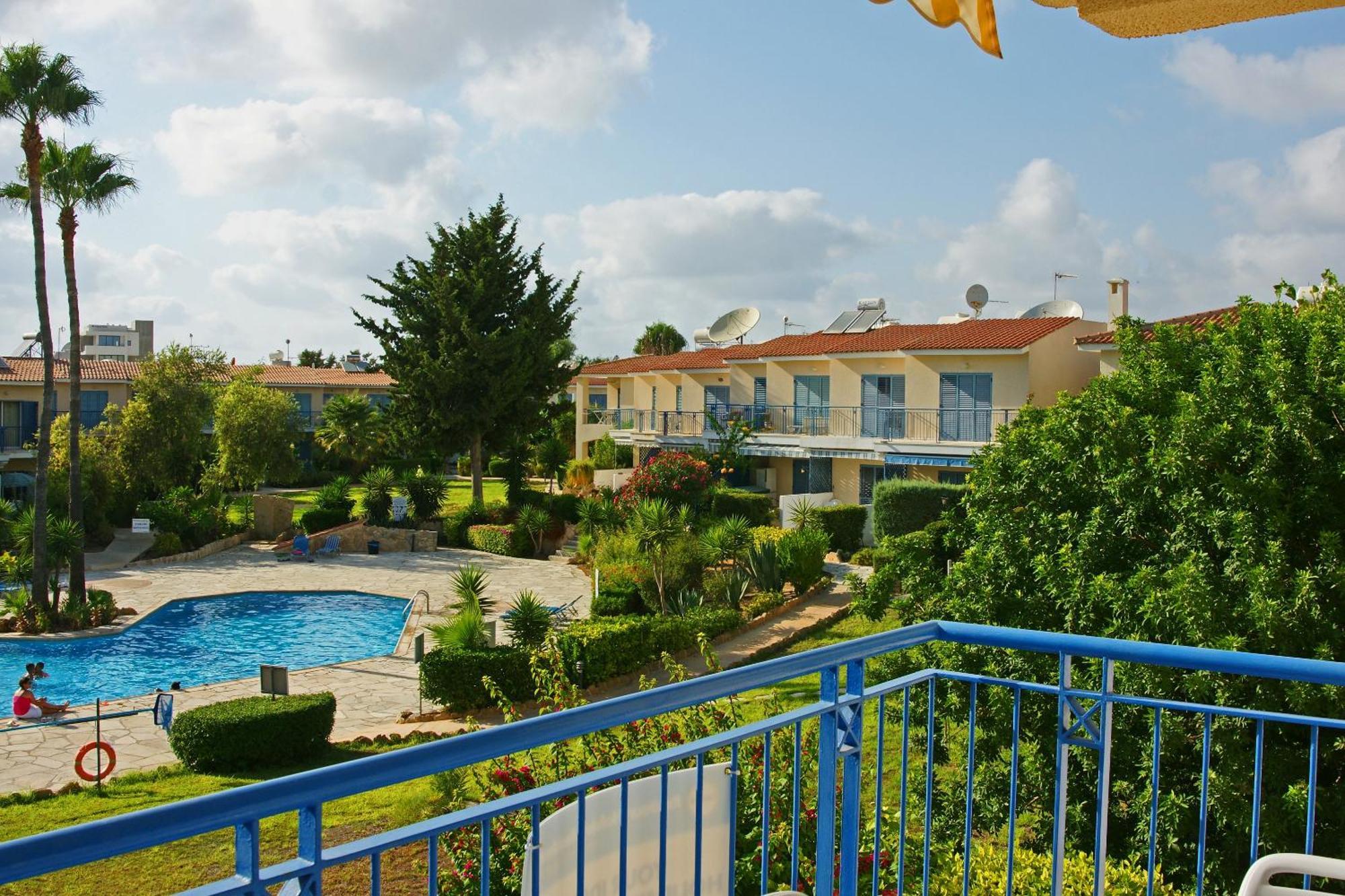 Resitour Paradise Gardens Paphos Eksteriør billede